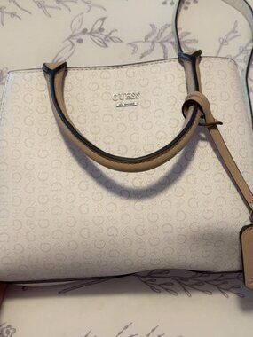 Guess white and tan bag with detachable strap